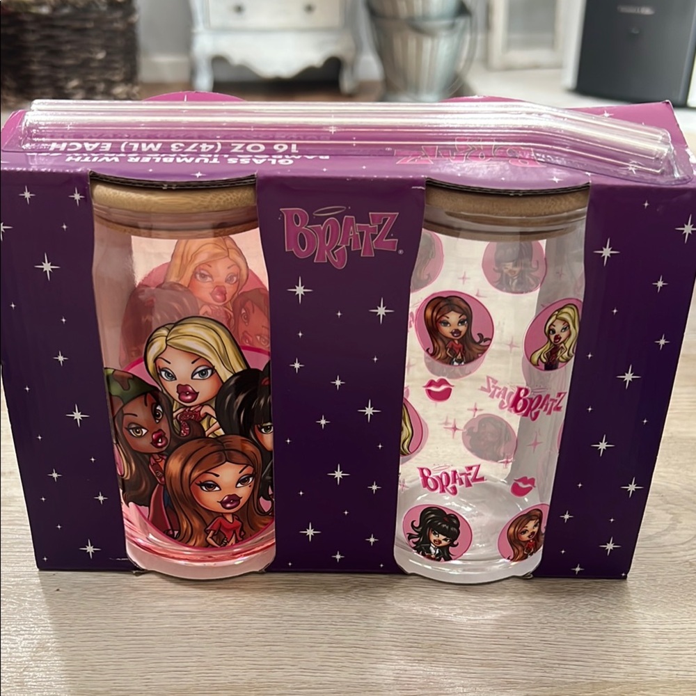 Kids NWT-Bratz Character Glass Tumbler Set by MGA Entertainment
